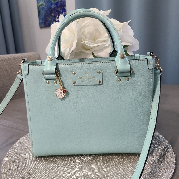 EUC - Kate Spade ♠️ Crossbody Bag w/bag charm - Picture 2 of 16